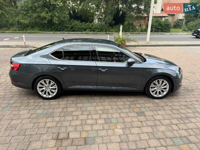 Серый Шкода Суперб, объемом двигателя 2 л и пробегом 215 тыс. км за 25400 $, фото 25 на Automoto.ua