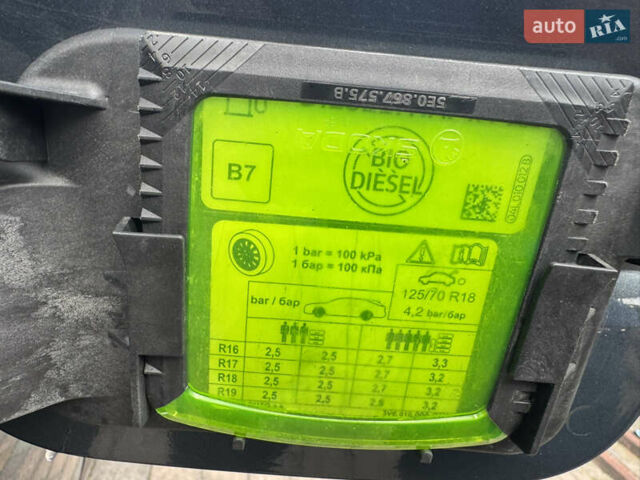 Серый Шкода Суперб, объемом двигателя 2 л и пробегом 215 тыс. км за 25400 $, фото 79 на Automoto.ua