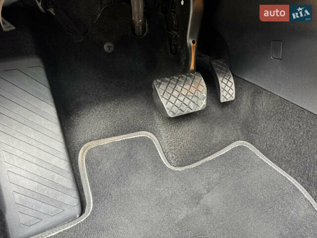 Серый Шкода Суперб, объемом двигателя 2 л и пробегом 215 тыс. км за 25400 $, фото 56 на Automoto.ua