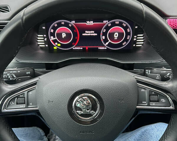 Сірий Шкода Суперб, об'ємом двигуна 1.97 л та пробігом 178 тис. км за 28800 $, фото 56 на Automoto.ua