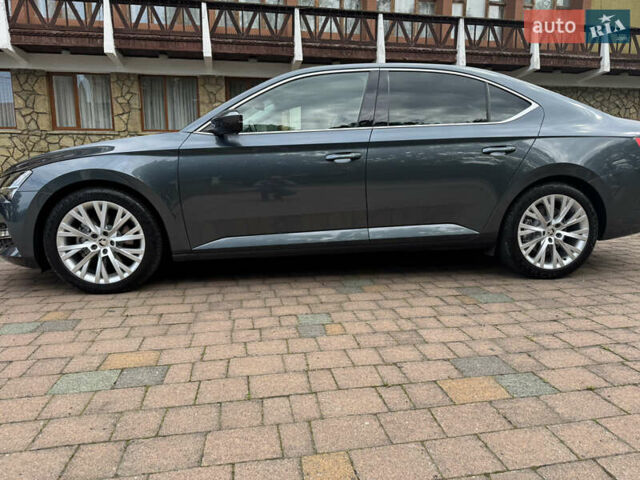 Серый Шкода Суперб, объемом двигателя 2 л и пробегом 215 тыс. км за 25400 $, фото 10 на Automoto.ua