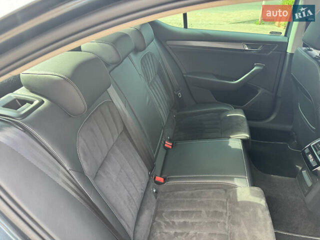 Серый Шкода Суперб, объемом двигателя 2 л и пробегом 215 тыс. км за 25400 $, фото 81 на Automoto.ua