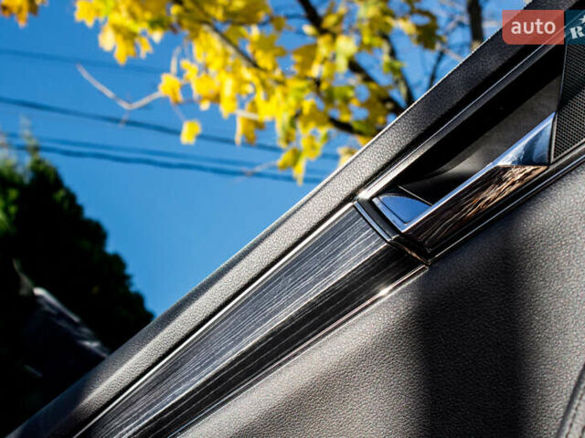 Сірий Шкода Суперб, об'ємом двигуна 1.97 л та пробігом 163 тис. км за 27300 $, фото 62 на Automoto.ua