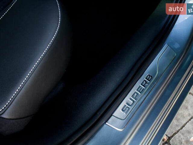 Сірий Шкода Суперб, об'ємом двигуна 1.97 л та пробігом 163 тис. км за 27300 $, фото 71 на Automoto.ua