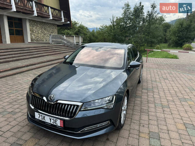 Серый Шкода Суперб, объемом двигателя 2 л и пробегом 215 тыс. км за 25400 $, фото 5 на Automoto.ua