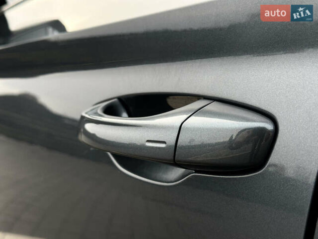 Серый Шкода Суперб, объемом двигателя 2 л и пробегом 218 тыс. км за 19999 $, фото 4 на Automoto.ua