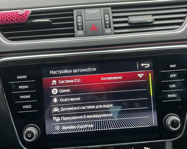 Сірий Шкода Суперб, об'ємом двигуна 1.97 л та пробігом 178 тис. км за 28800 $, фото 94 на Automoto.ua