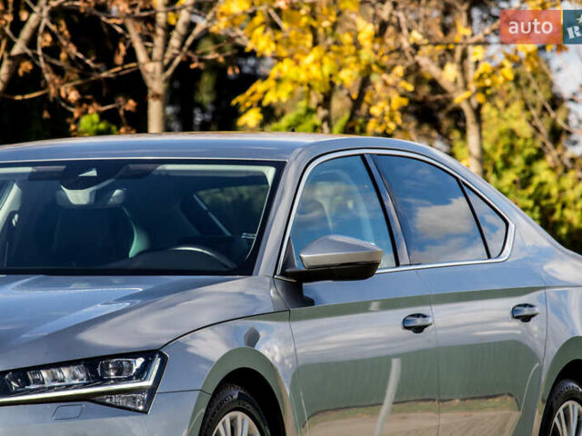 Сірий Шкода Суперб, об'ємом двигуна 1.97 л та пробігом 163 тис. км за 27300 $, фото 7 на Automoto.ua