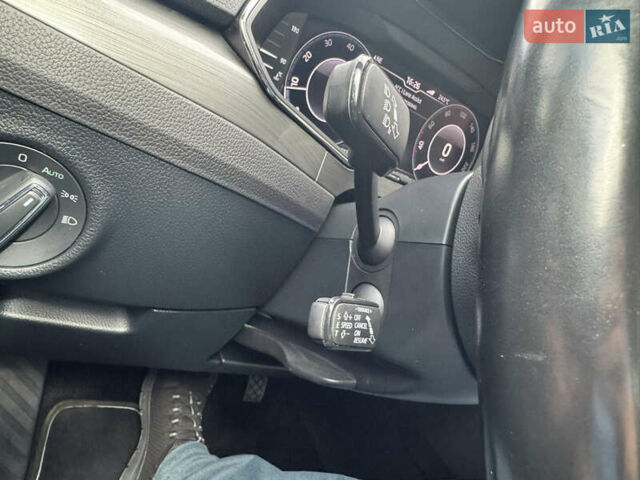 Серый Шкода Суперб, объемом двигателя 2 л и пробегом 215 тыс. км за 25400 $, фото 64 на Automoto.ua