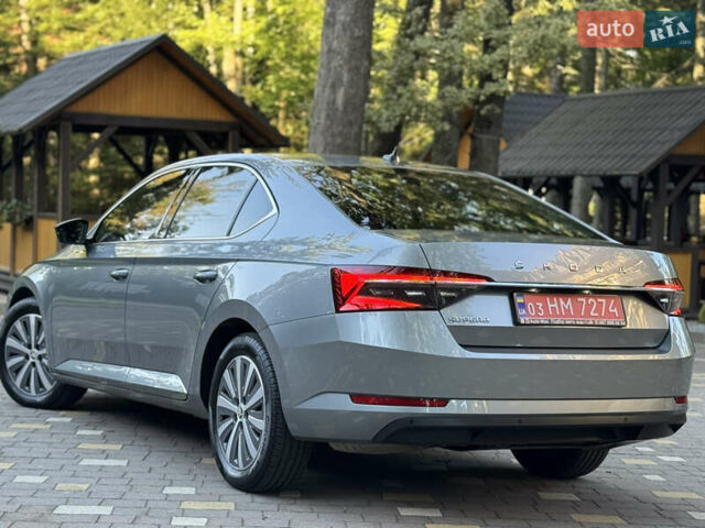 Сірий Шкода Суперб, об'ємом двигуна 2 л та пробігом 198 тис. км за 27999 $, фото 167 на Automoto.ua