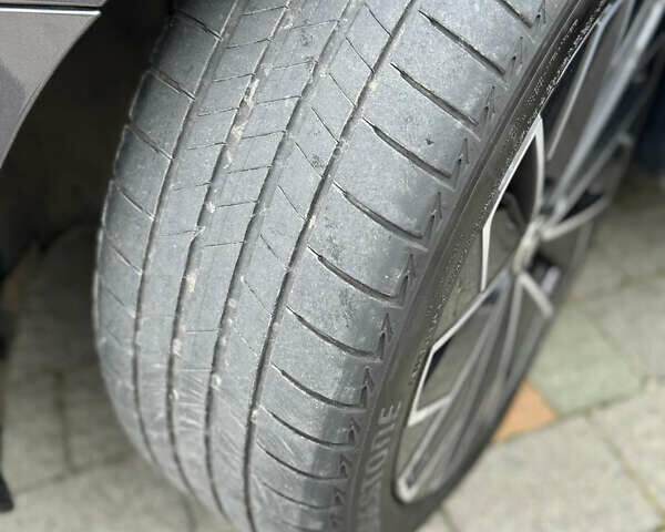 Серый Шкода Суперб, объемом двигателя 1.97 л и пробегом 84 тыс. км за 34700 $, фото 17 на Automoto.ua