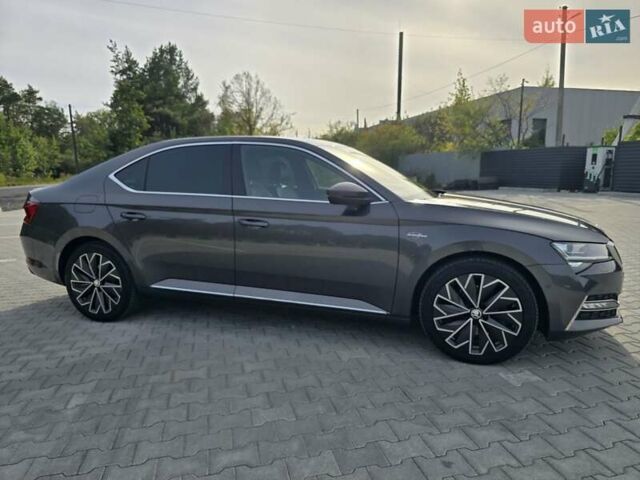 Шкода Суперб 2021 у Ковель на Automoto.ua Сірий Шкода Суперб, об'ємом двигуна 1.97 л та пробігом 171 тис. км за 31900 $, фото 14 на Automoto.ua