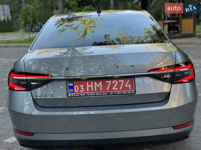 Сірий Шкода Суперб, об'ємом двигуна 2 л та пробігом 198 тис. км за 27999 $, фото 174 на Automoto.ua