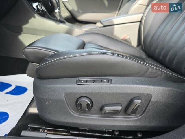 Шкода Суперб 2021 у Ковель на Automoto.ua Сірий Шкода Суперб, об'ємом двигуна 1.97 л та пробігом 171 тис. км за 31900 $, фото 32 на Automoto.ua
