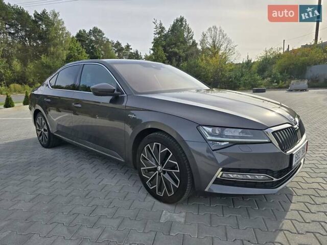 Шкода Суперб 2021 у Ковель на Automoto.ua Сірий Шкода Суперб, об'ємом двигуна 1.97 л та пробігом 171 тис. км за 31900 $, фото 27 на Automoto.ua
