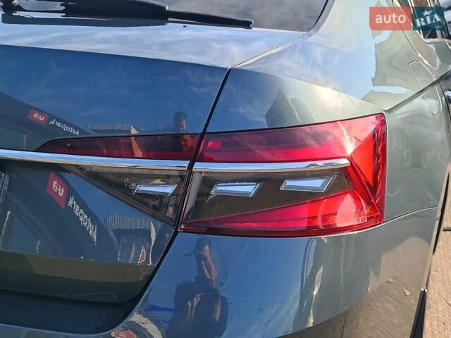 Серый Шкода Суперб, объемом двигателя 2 л и пробегом 139 тыс. км за 29990 $, фото 8 на Automoto.ua