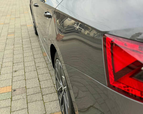 Серый Шкода Суперб, объемом двигателя 1.97 л и пробегом 84 тыс. км за 34700 $, фото 12 на Automoto.ua