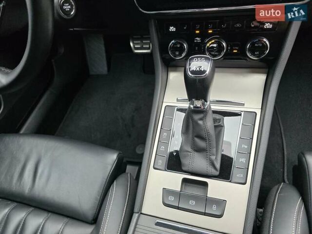 Сірий Шкода Суперб, об'ємом двигуна 1.97 л та пробігом 172 тис. км за 31300 $, фото 66 на Automoto.ua