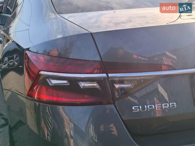 Серый Шкода Суперб, объемом двигателя 2 л и пробегом 139 тыс. км за 29990 $, фото 9 на Automoto.ua