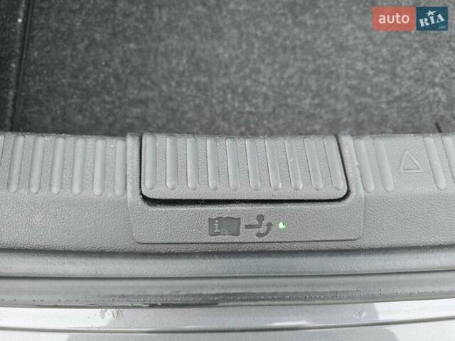 Сірий Шкода Суперб, об'ємом двигуна 1.97 л та пробігом 172 тис. км за 31300 $, фото 69 на Automoto.ua