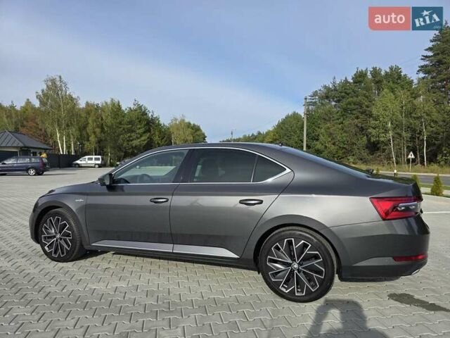Шкода Суперб 2021 у Ковель на Automoto.ua Сірий Шкода Суперб, об'ємом двигуна 1.97 л та пробігом 171 тис. км за 31900 $, фото 3 на Automoto.ua