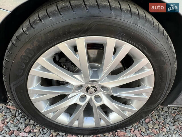 Серый Шкода Суперб, объемом двигателя 1.97 л и пробегом 202 тыс. км за 26999 $, фото 75 на Automoto.ua