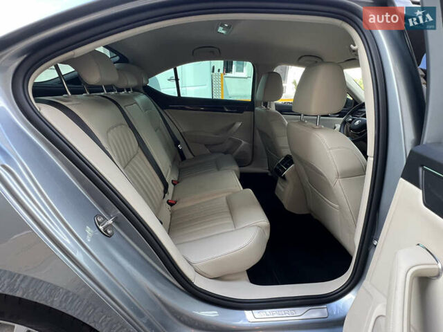 Серый Шкода Суперб, объемом двигателя 1.97 л и пробегом 202 тыс. км за 26999 $, фото 66 на Automoto.ua