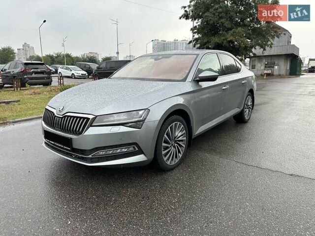 Серый Шкода Суперб, объемом двигателя 1.98 л и пробегом 55 тыс. км за 30900 $, фото 6 на Automoto.ua