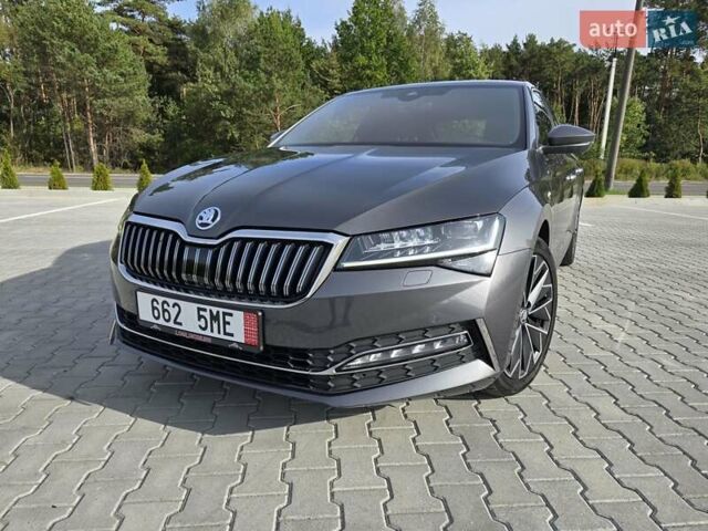Шкода Суперб 2021 у Ковель на Automoto.ua Сірий Шкода Суперб, об'ємом двигуна 1.97 л та пробігом 171 тис. км за 31900 $, фото 9 на Automoto.ua