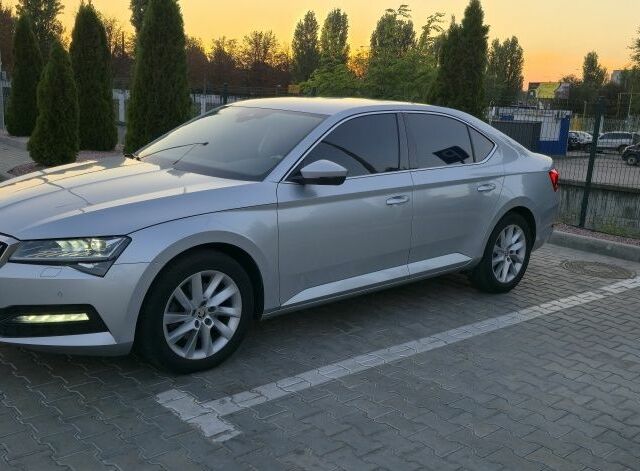 Серый Шкода Суперб, объемом двигателя 2 л и пробегом 230 тыс. км за 22299 $, фото 3 на Automoto.ua