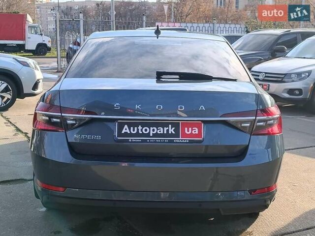 Серый Шкода Суперб, объемом двигателя 2 л и пробегом 139 тыс. км за 29990 $, фото 7 на Automoto.ua