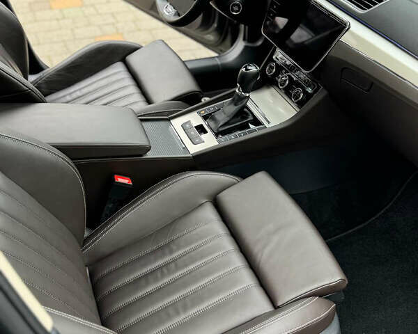 Серый Шкода Суперб, объемом двигателя 1.97 л и пробегом 84 тыс. км за 34700 $, фото 26 на Automoto.ua