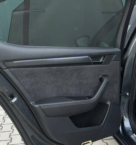 Серый Шкода Суперб, объемом двигателя 2 л и пробегом 198 тыс. км за 29500 $, фото 53 на Automoto.ua