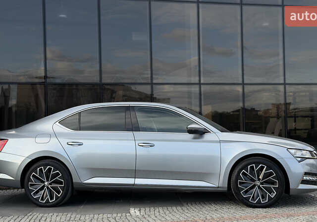 Серый Шкода Суперб, объемом двигателя 2 л и пробегом 208 тыс. км за 28900 $, фото 30 на Automoto.ua