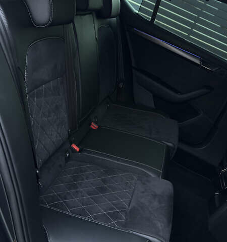 Серый Шкода Суперб, объемом двигателя 2 л и пробегом 198 тыс. км за 29500 $, фото 60 на Automoto.ua