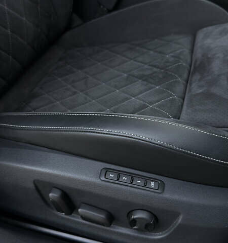 Серый Шкода Суперб, объемом двигателя 2 л и пробегом 198 тыс. км за 29500 $, фото 48 на Automoto.ua