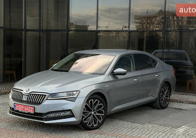 Серый Шкода Суперб, объемом двигателя 2 л и пробегом 208 тыс. км за 28900 $, фото 1 на Automoto.ua