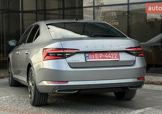 Серый Шкода Суперб, объемом двигателя 2 л и пробегом 208 тыс. км за 28900 $, фото 27 на Automoto.ua