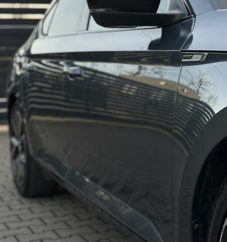 Серый Шкода Суперб, объемом двигателя 2 л и пробегом 198 тыс. км за 29500 $, фото 33 на Automoto.ua