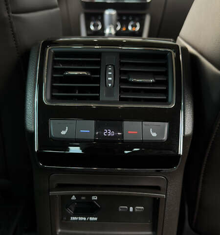 Серый Шкода Суперб, объемом двигателя 2 л и пробегом 208 тыс. км за 28900 $, фото 53 на Automoto.ua