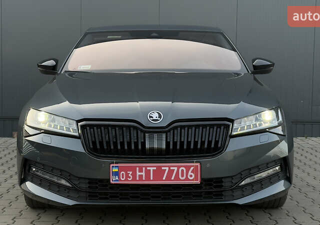Серый Шкода Суперб, объемом двигателя 2 л и пробегом 198 тыс. км за 29500 $, фото 8 на Automoto.ua