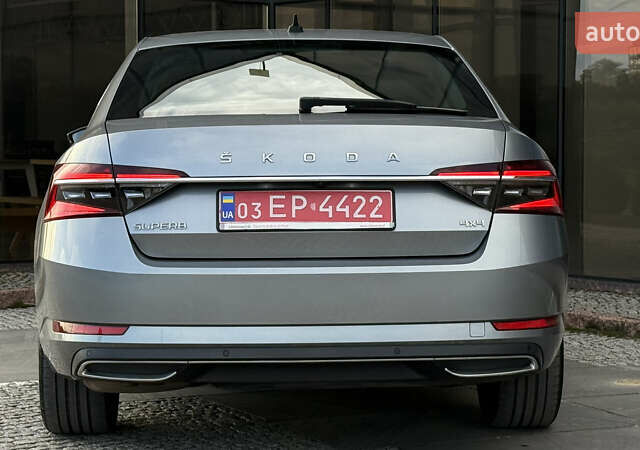 Сірий Шкода Суперб, об'ємом двигуна 2 л та пробігом 208 тис. км за 29500 $, фото 29 на Automoto.ua
