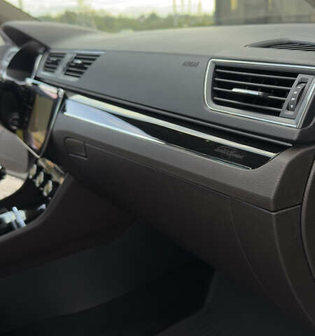 Серый Шкода Суперб, объемом двигателя 2 л и пробегом 208 тыс. км за 28900 $, фото 44 на Automoto.ua