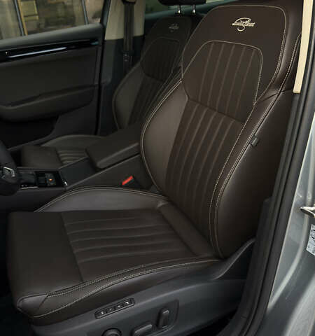 Серый Шкода Суперб, объемом двигателя 2 л и пробегом 208 тыс. км за 28900 $, фото 37 на Automoto.ua