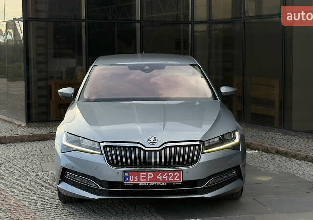 Серый Шкода Суперб, объемом двигателя 2 л и пробегом 208 тыс. км за 28900 $, фото 9 на Automoto.ua