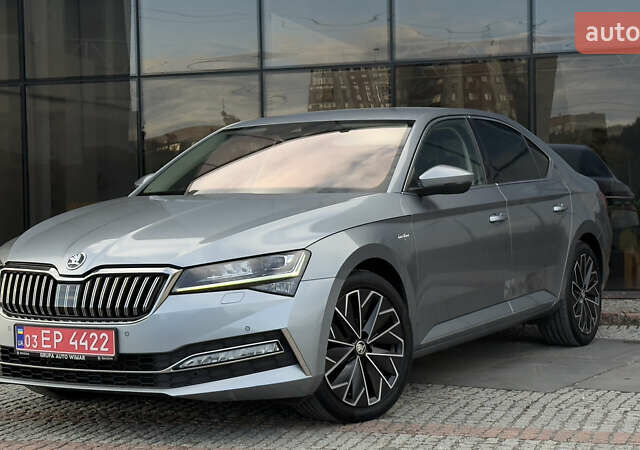 Серый Шкода Суперб, объемом двигателя 2 л и пробегом 208 тыс. км за 28900 $, фото 2 на Automoto.ua