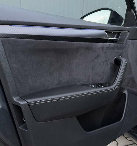 Серый Шкода Суперб, объемом двигателя 2 л и пробегом 198 тыс. км за 29500 $, фото 38 на Automoto.ua