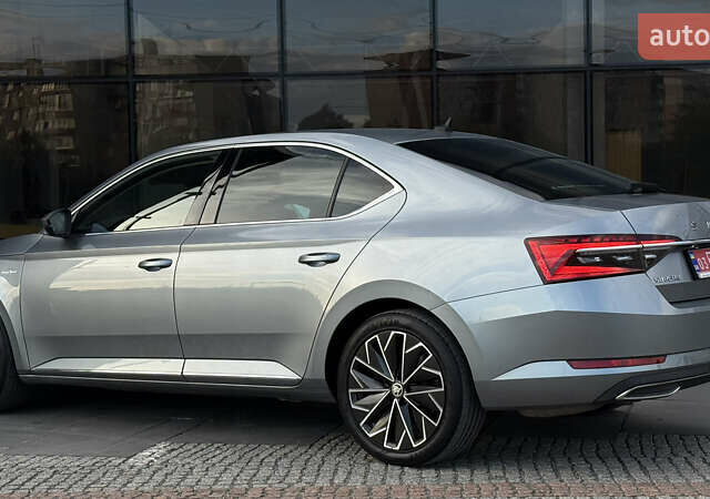 Серый Шкода Суперб, объемом двигателя 2 л и пробегом 208 тыс. км за 28900 $, фото 25 на Automoto.ua