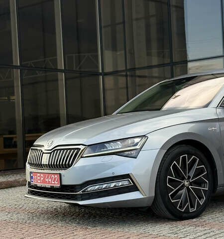 Серый Шкода Суперб, объемом двигателя 2 л и пробегом 208 тыс. км за 28900 $, фото 3 на Automoto.ua