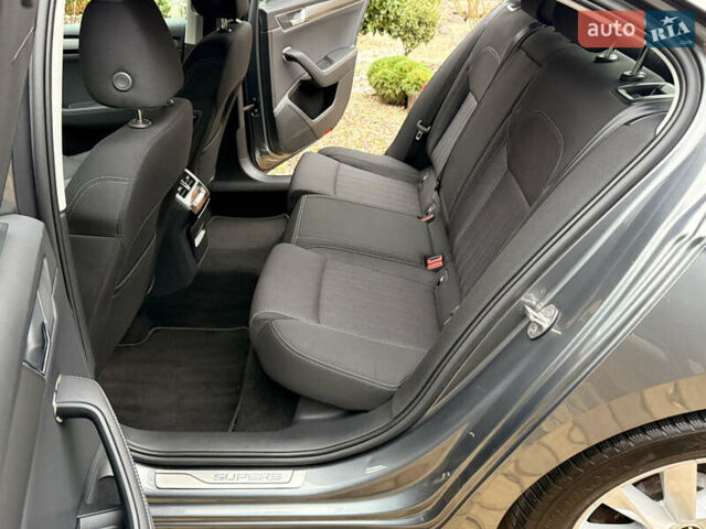 Сірий Шкода Суперб, об'ємом двигуна 1.97 л та пробігом 170 тис. км за 28500 $, фото 26 на Automoto.ua